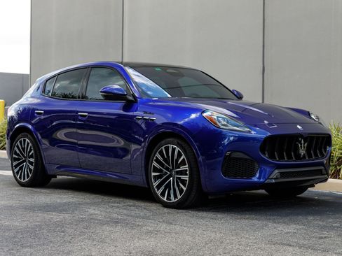 Used 2023 Maserati Grecale Modena AWD/4WD image 40