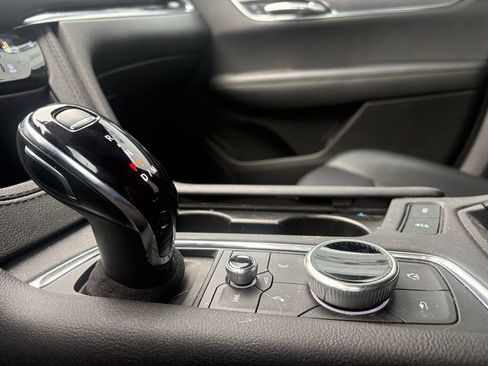 Certified 2024 Cadillac XT6 Luxury FWD image 20