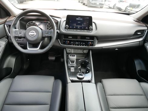 Certified 2023 Nissan Rogue SV w/ SV Premium B Package AWD/4WD image 10