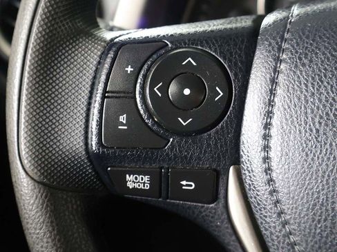 Used 2015 Toyota RAV4 LE AWD/4WD image 33