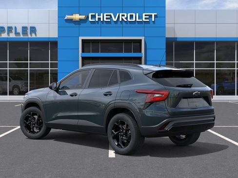 New 2026 Chevrolet Trax LT w/ Driver Confidence Package FWD image 3