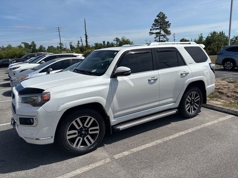 Used 2019 Toyota 4Runner Limited AWD/4WD image 10