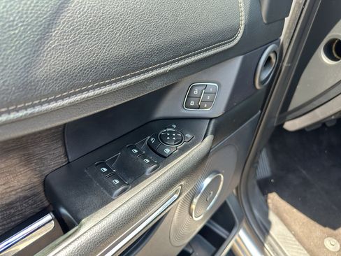 Used 2021 Ford Expedition Max Limited RWD image 22