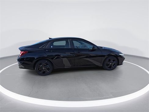 New 2026 Hyundai Elantra Sport image 2