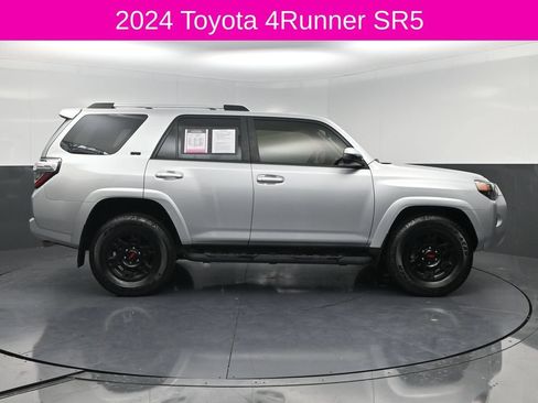 Used 2024 Toyota 4Runner SR5 RWD image 4