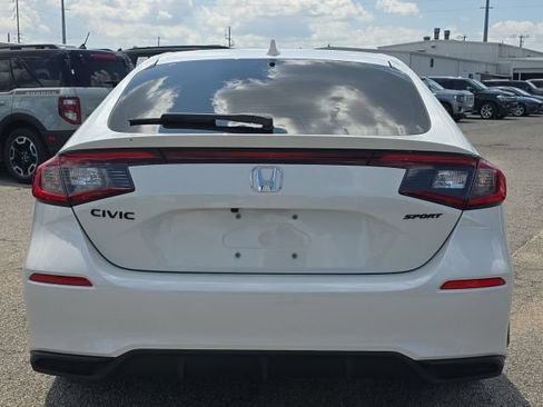 Used 2026 Honda Civic Sport image 4