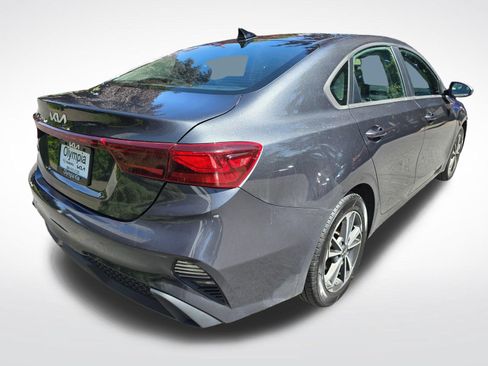 Used 2023 Kia Forte LXS FWD image 4