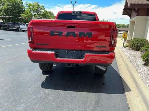 New 2026 RAM 2500 Laramie AWD/4WD image 21
