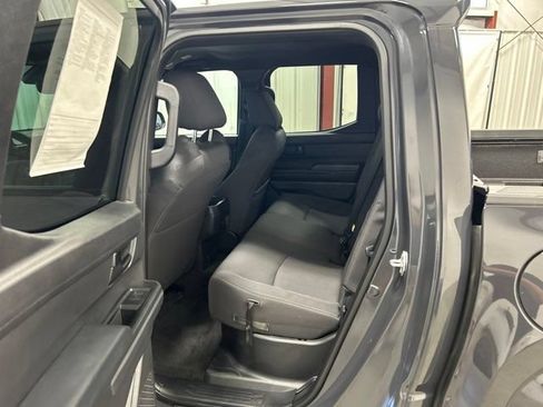 Used 2025 Toyota Tacoma SR5 AWD/4WD image 18