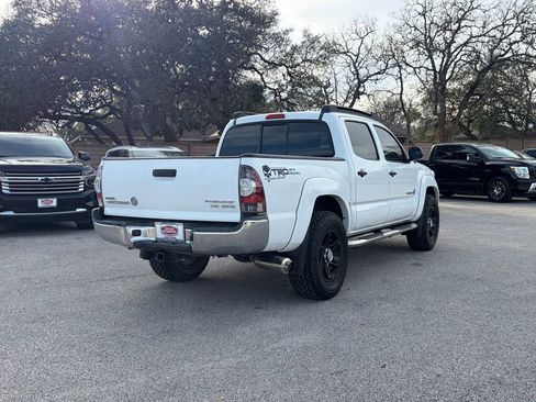 Used 2014 Toyota Tacoma PreRunner w/ SR5 Package image 5