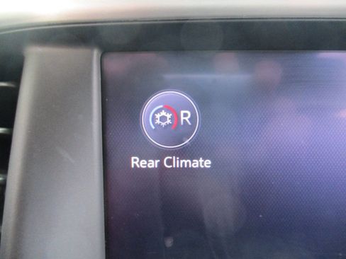 Used 2020 GMC Acadia SLE image 18