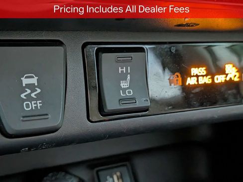 Certified 2024 Toyota RAV4 XLE w/ Convenience Package AWD/4WD image 25