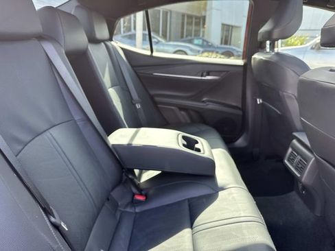 Used 2025 Toyota Camry XSE image 7
