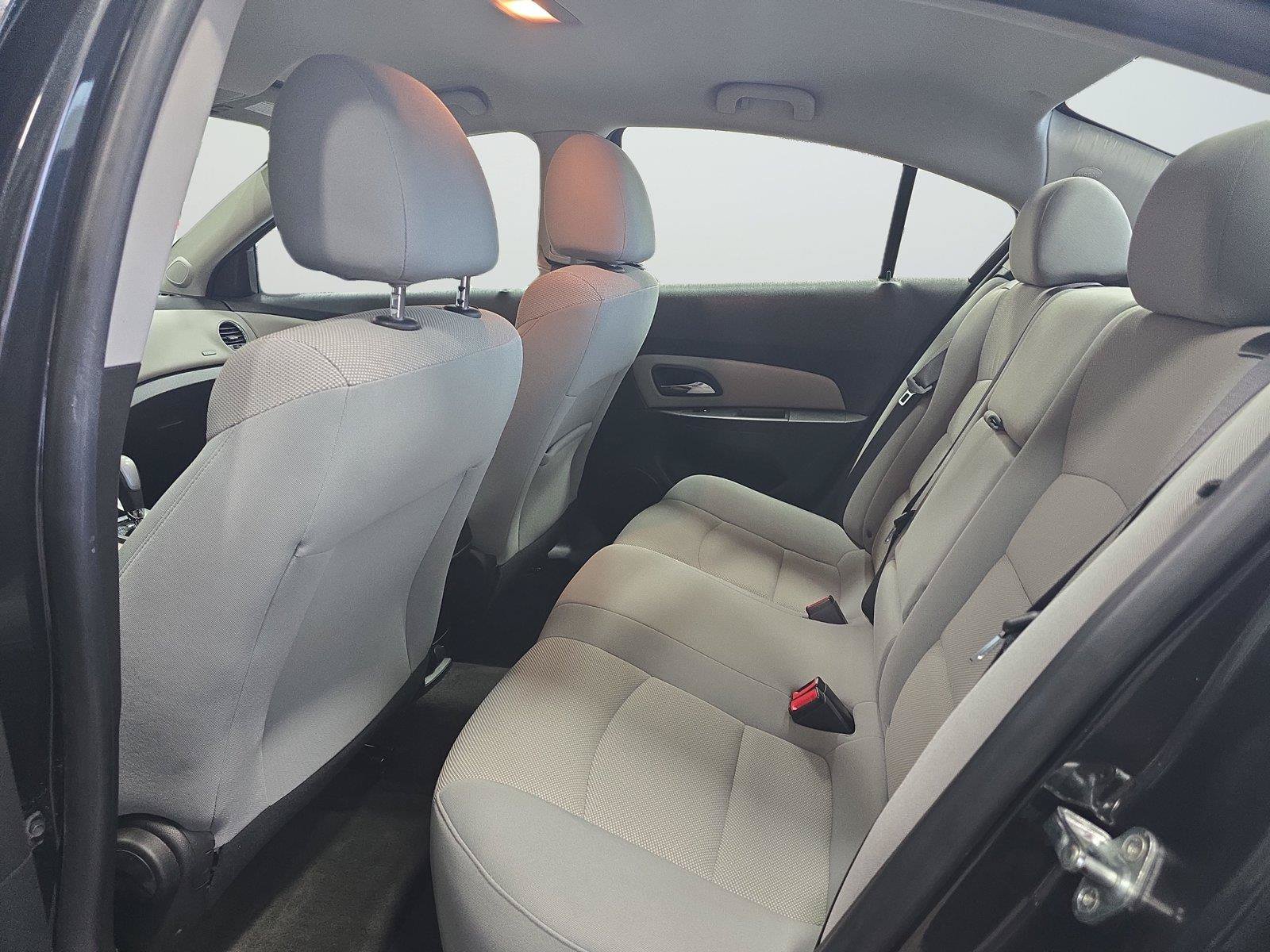 Used 2016 Chevrolet Cruze LT w/ Technology Package FWD image 19