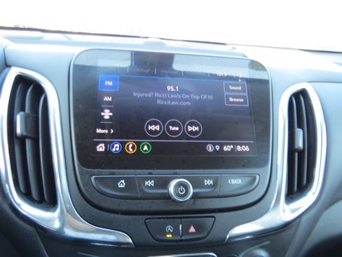 Used 2023 Chevrolet Equinox LT AWD/4WD image 23