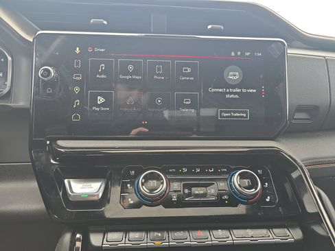 Used 2025 GMC Sierra 2500 AT4 w/ AT4 Premium Plus Package image 28