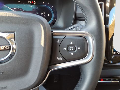 Certified 2023 Volvo XC40 B5 Plus w/ Driver Assist Package image 23