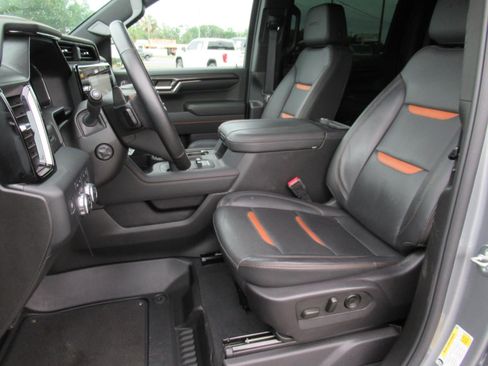 Used 2024 GMC Sierra 1500 AT4 AWD/4WD image 17