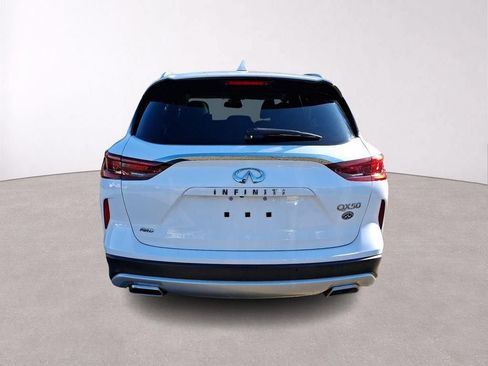 Used 2022 INFINITI QX50 Luxe AWD/4WD image 6