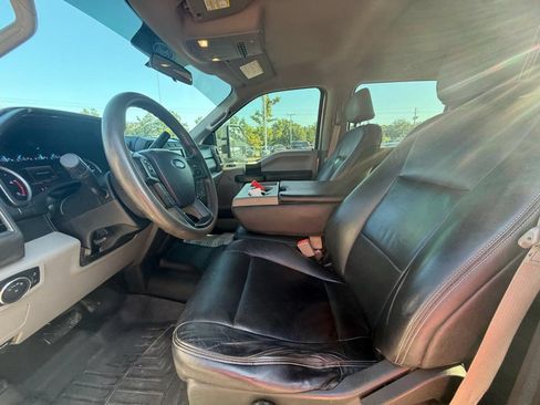 Used 2019 Ford F250 XL w/ STX Appearance Package AWD/4WD image 13