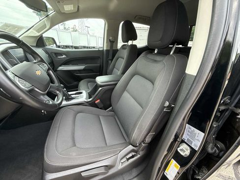 Certified 2022 Chevrolet Colorado LT w/ LT Convenience Package AWD/4WD image 17