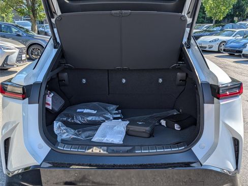 New 2026 Lexus RZ 450e AWD image 9