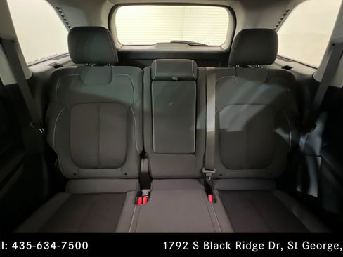 Used 2023 Jeep Grand Cherokee Laredo w/ Luxury Tech Group I image 25