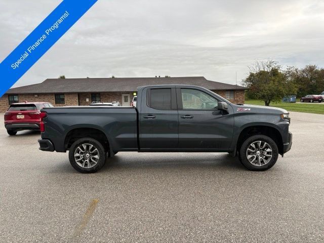 Used 2020 Chevrolet Silverado 1500 RST AWD/4WD image 9