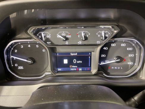 Used 2022 GMC Sierra 1500 AT4 w/ AT4 Preferred Package image 33