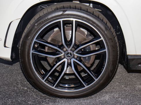 Used 2022 Mercedes-Benz GLS 450 4MATIC image 43