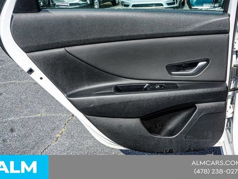 Used 2024 Hyundai Elantra Limited FWD image 48