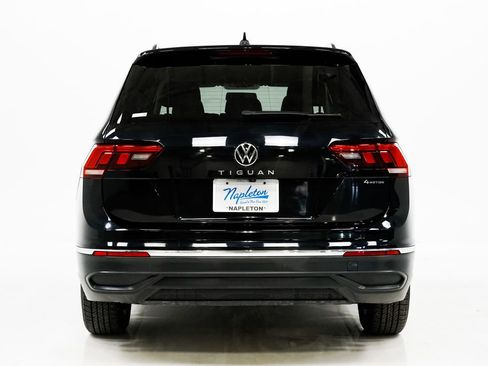 Used 2022 Volkswagen Tiguan S image 26