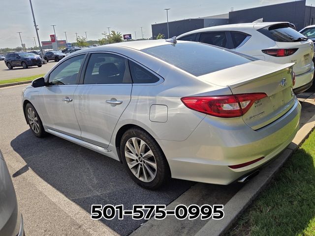 Used 2016 Hyundai Sonata Sport w/ Option Group 1V FWD image 2