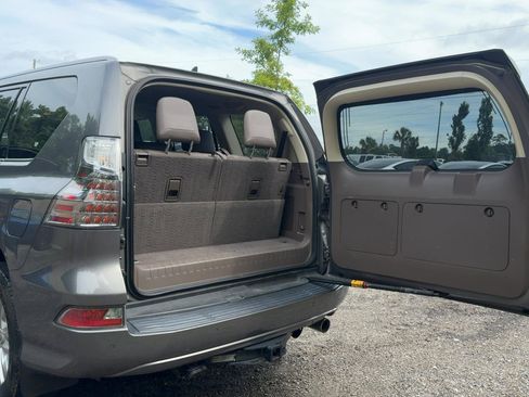 Used 2014 Lexus GX 460 w/ Premium Package AWD/4WD image 14