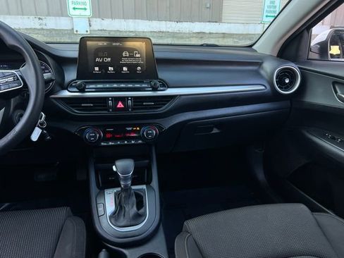 Used 2019 Kia Forte LXS image 14