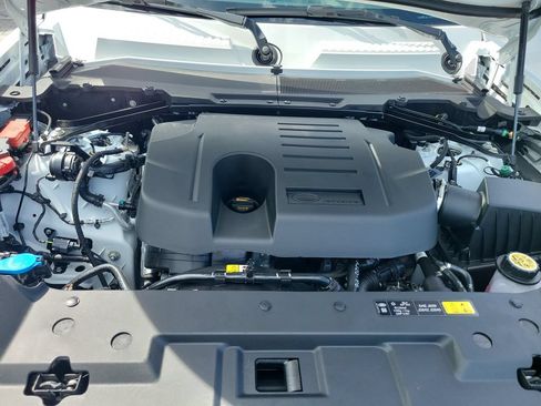 New 2026 Land Rover Defender 130 X-Dynamic SE AWD/4WD image 30