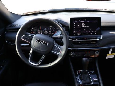 New 2026 Jeep Compass Latitude AWD/4WD image 11