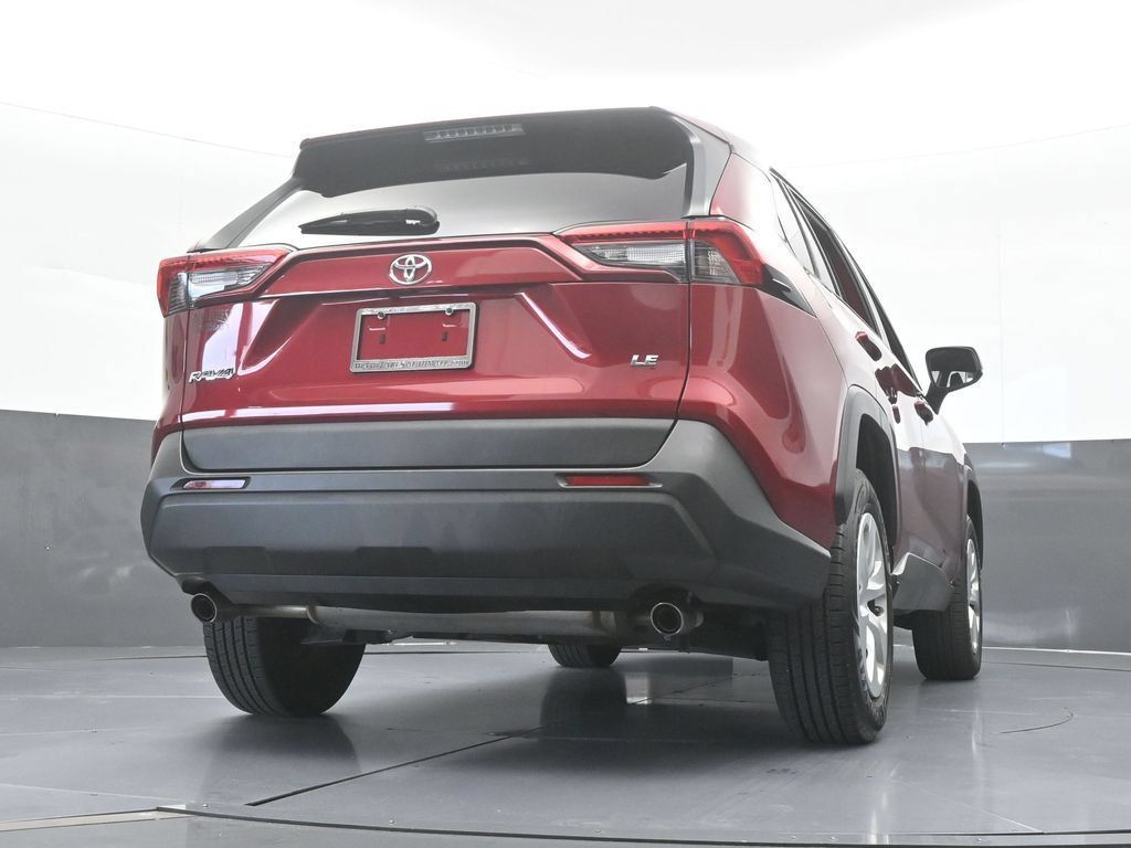 Used 2021 Toyota RAV4 LE FWD image 53