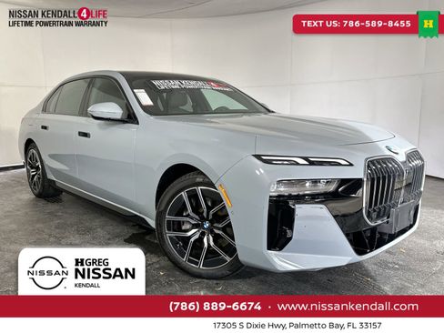 Used 2025 BMW 740i xDrive image 1