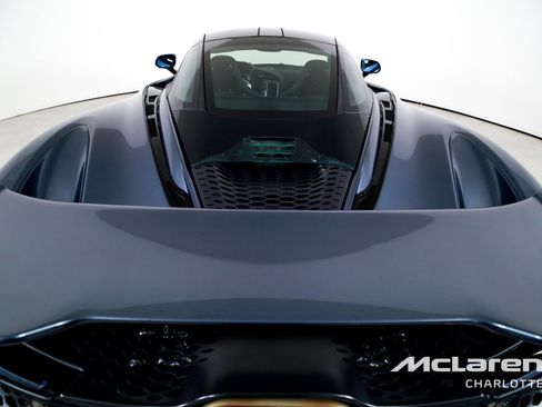 Used 2025 McLaren 750S image 22