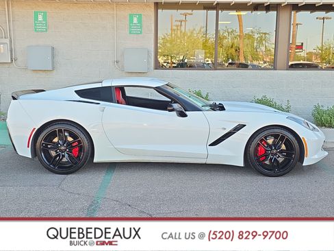 Used 2016 Chevrolet Corvette Stingray Coupe w/ 2LT Preferred Equipment Group RWD image 8