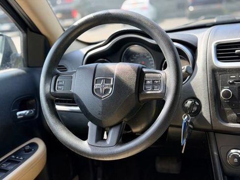 Used 2012 Dodge Avenger SE FWD image 16