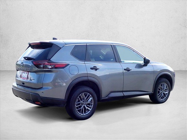 Used 2024 Nissan Rogue S AWD/4WD image 4