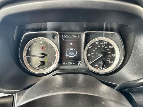 Used 2018 Nissan Titan PRO-4X w/ Pro-4x Convenience Package image 11