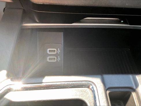 Used 2020 Ford F150 XLT w/ Equipment Group 302A Luxury AWD/4WD image 32