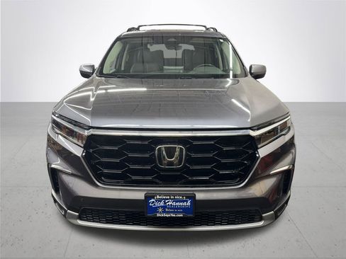 Used 2023 Honda Pilot Touring image 10