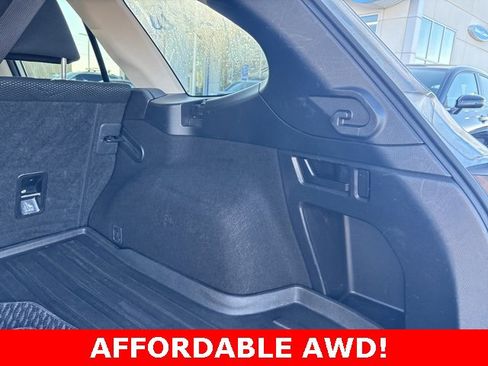 Used 2018 Subaru Outback 2.5i Premium image 32