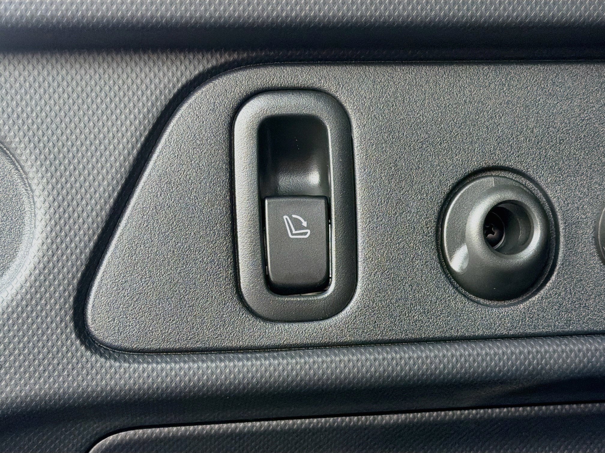 New 2026 Subaru Forester Premium AWD/4WD image 13