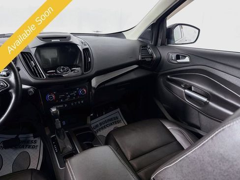 Used 2017 Ford Escape Titanium w/ Canadian Touring Package AWD/4WD image 22
