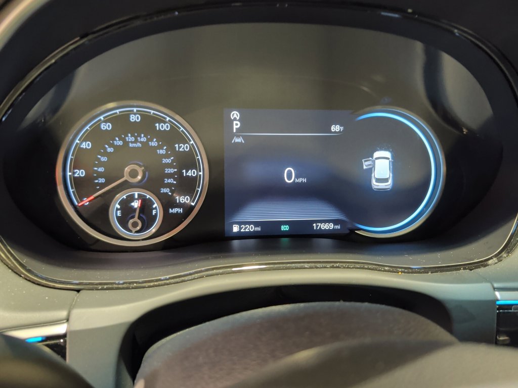 Used 2022 Genesis GV70 2.5T w/ Advanced Package AWD/4WD image 4